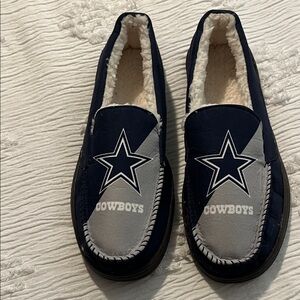Dallas Cowboys New! Navy and Gray. Ladies slippers New without tags. Size 9